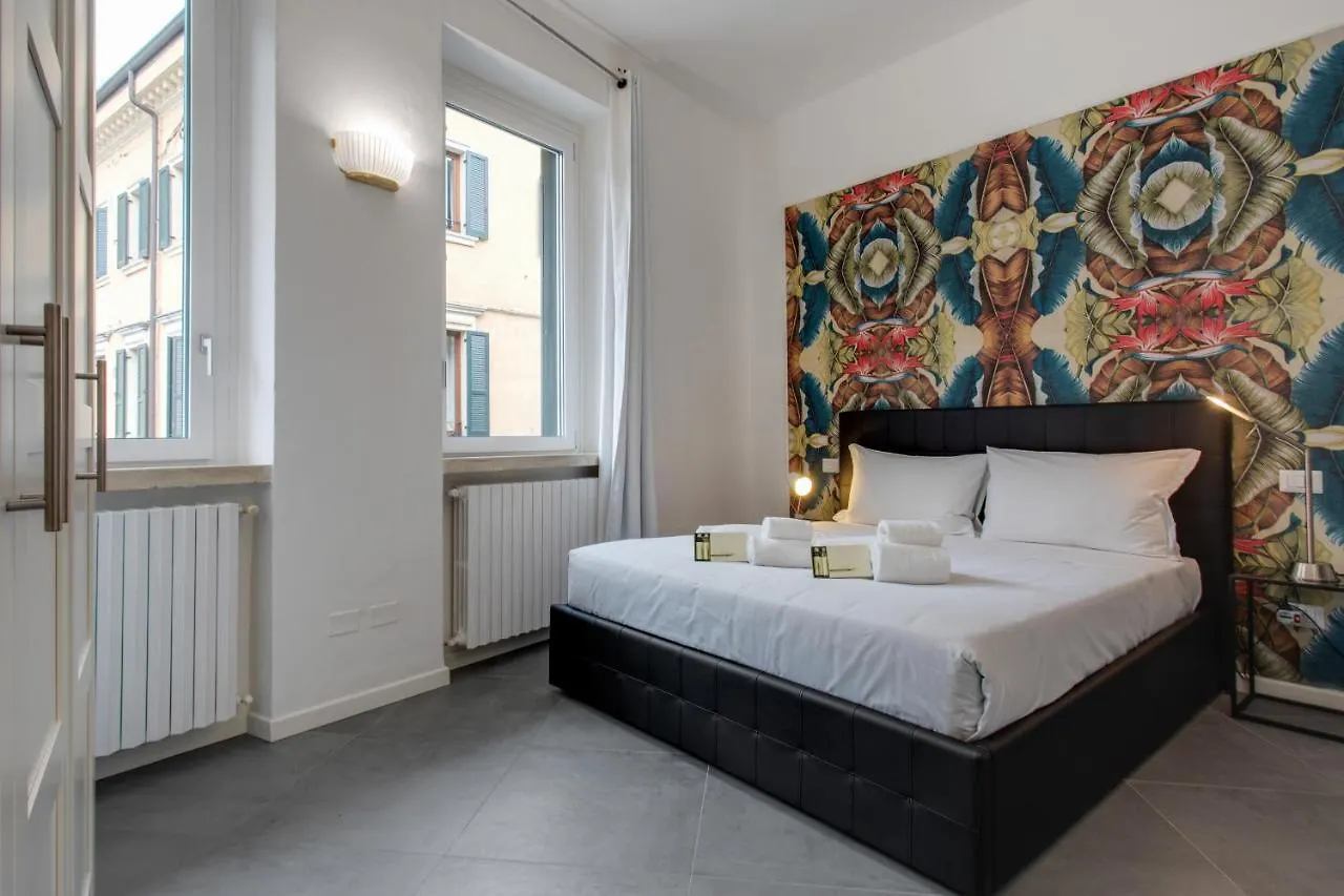 Apartment Marieclaire Maison Au Theatre Verona Italy