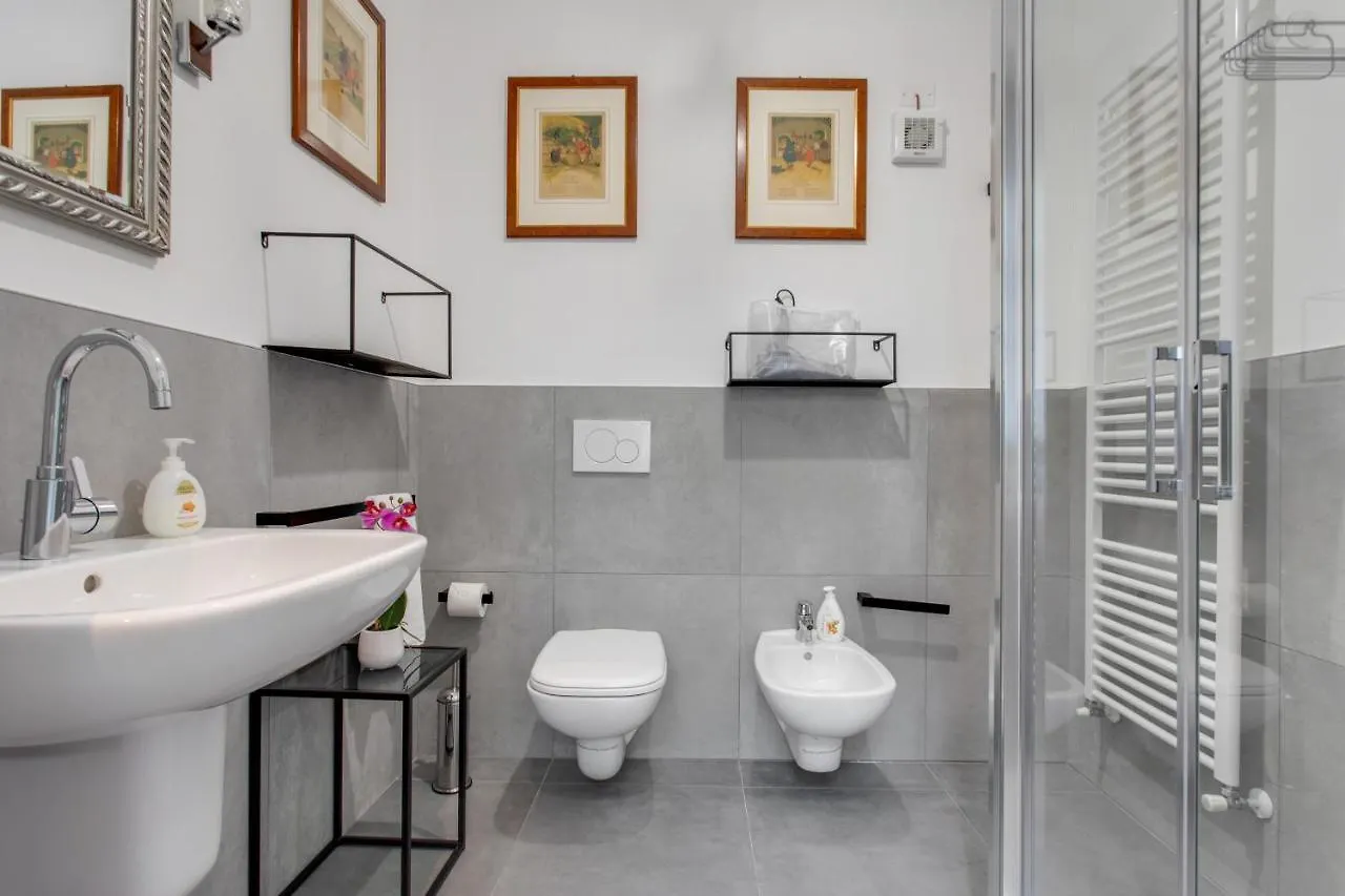 Marieclaire Maison Au Theatre Verona Apartment
